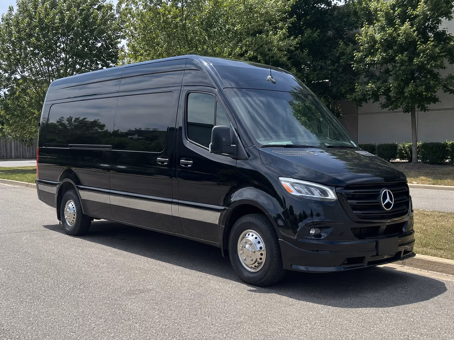 find and book a warren airport sprinter van in any nearby city