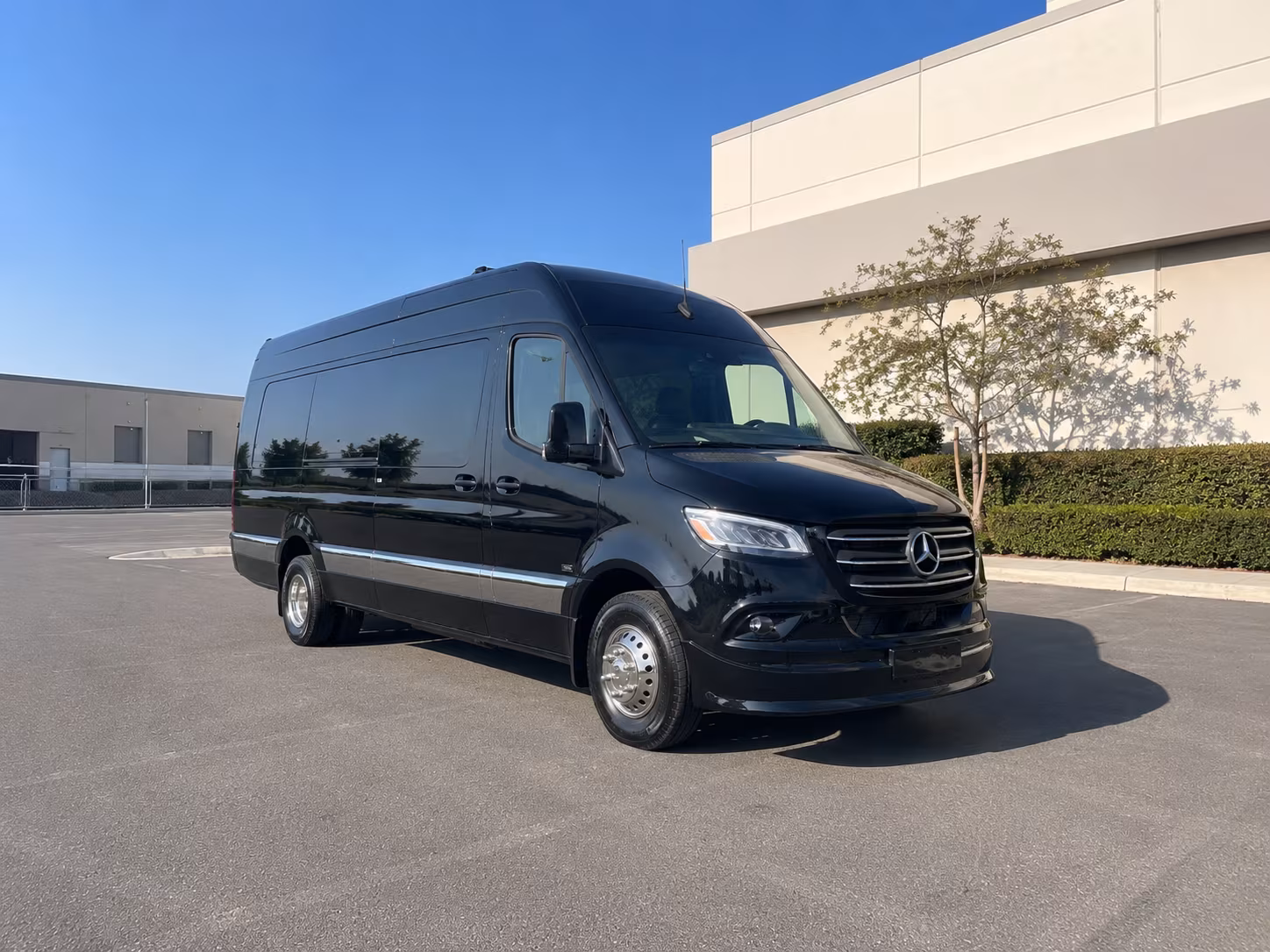 find the perfect transportation for your next airport transfer 2