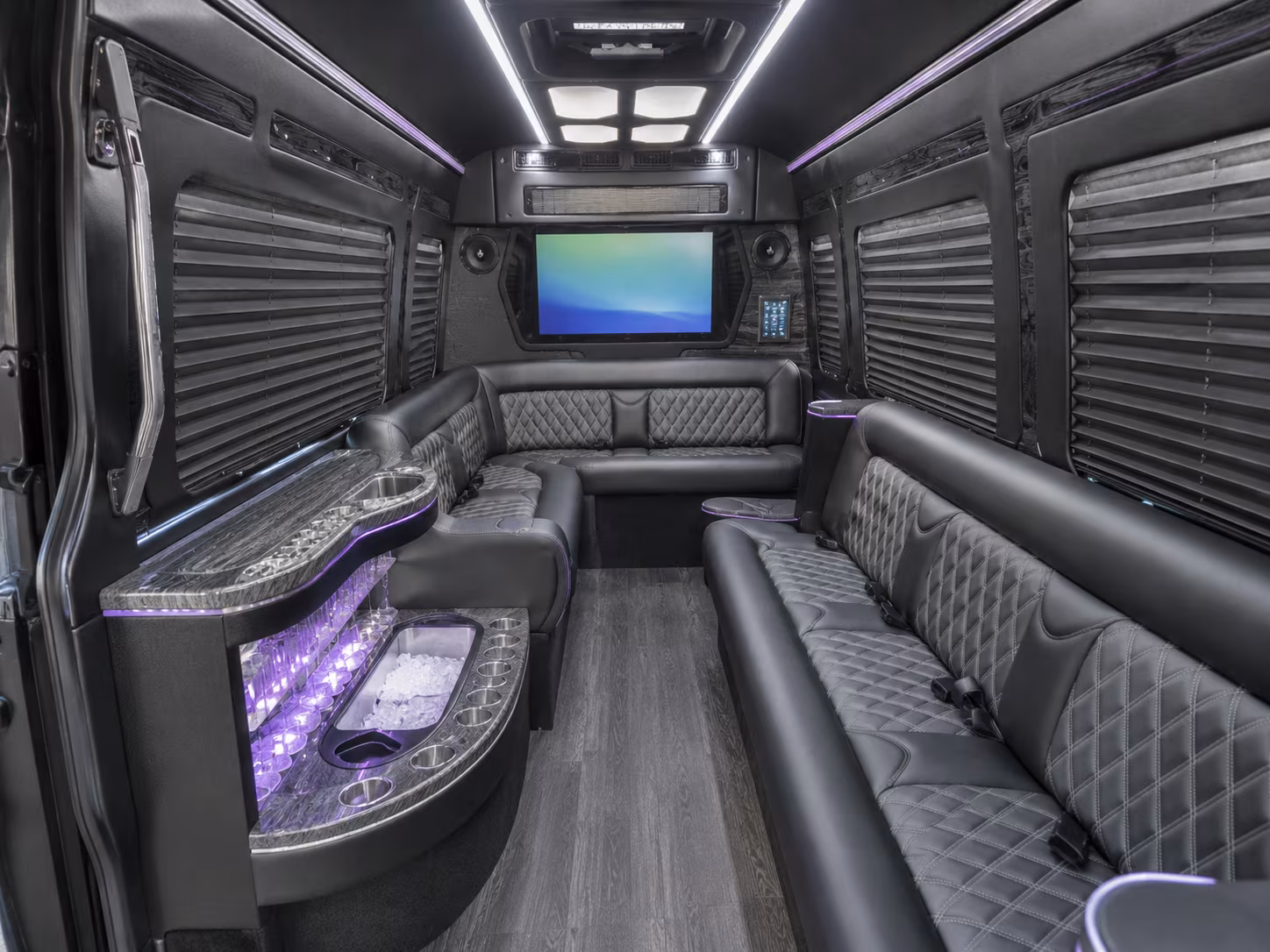 find the perfect transportation for your next airport transfer 4