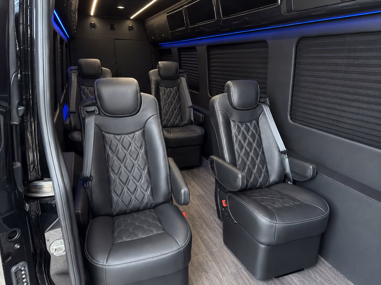 flint bishop international airport sprinter van transfers from warren