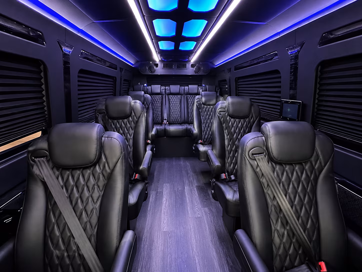 late night and red eye sprinter van airport pickups in warren michigan