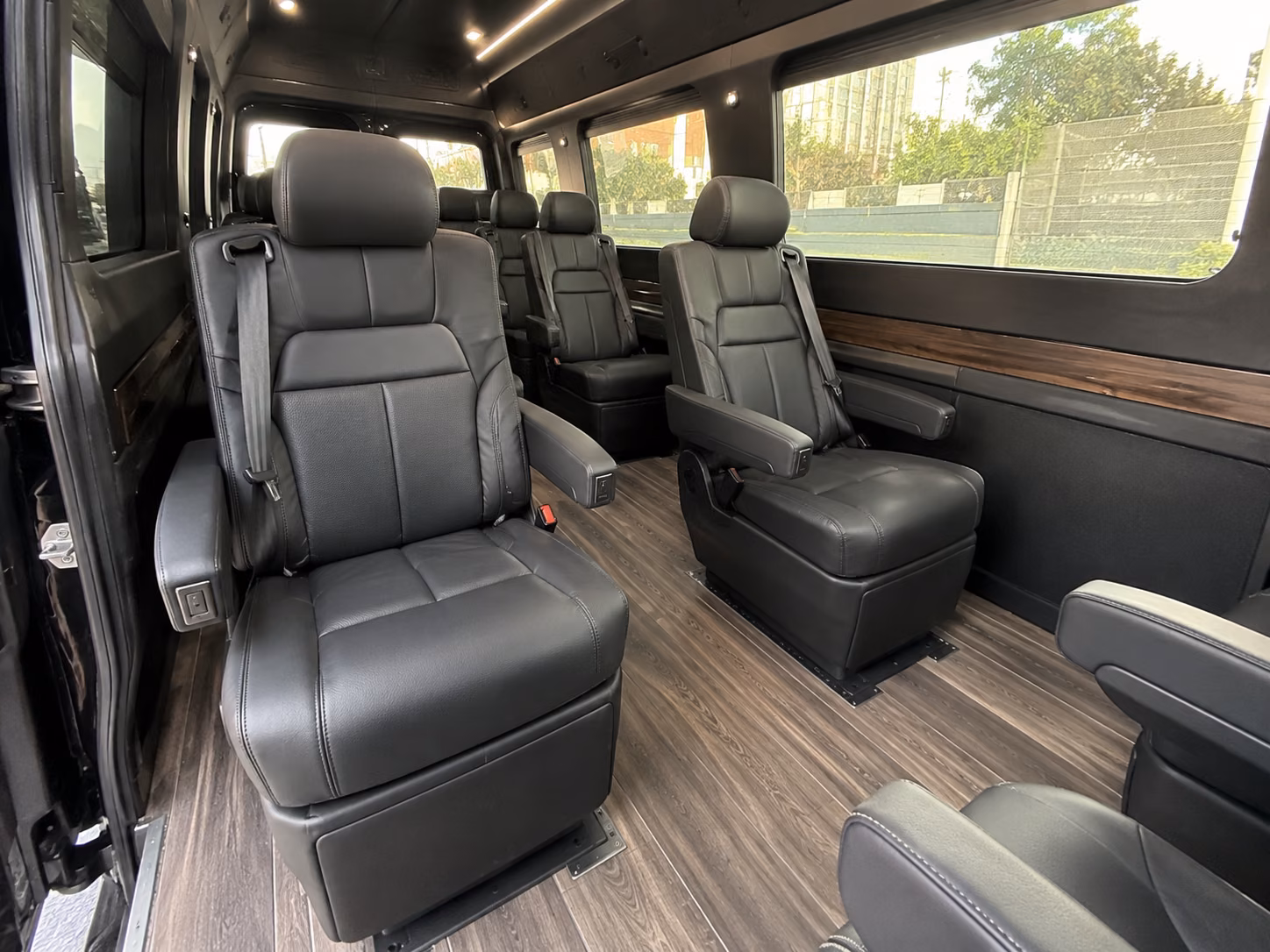 warren 20 passenger sprinter van inside