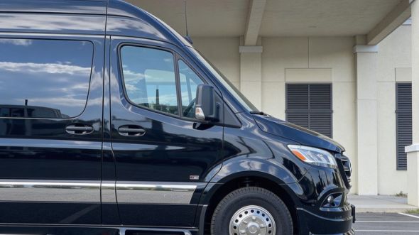 warren 12 passenger sprinter van